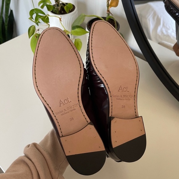 Act. Burgundy Caspar Loafers 38 - Picture 2 of 5